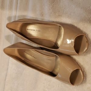 Bandolino wedges